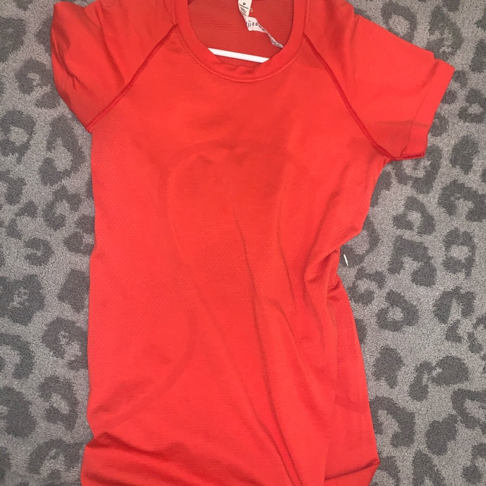 Lululemon swiftly top - Picture 2 of 2